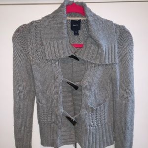 GAP SWEATER
